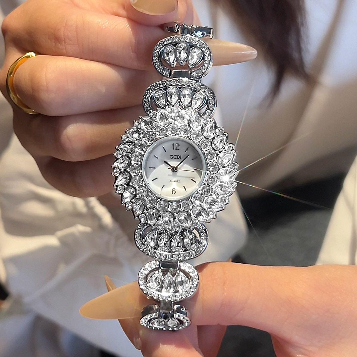 UTHAI CQ443 แฟชั่นหรูหราสร้อยข - Luxury Ceramic Watch บทวิจารณ์และราคา